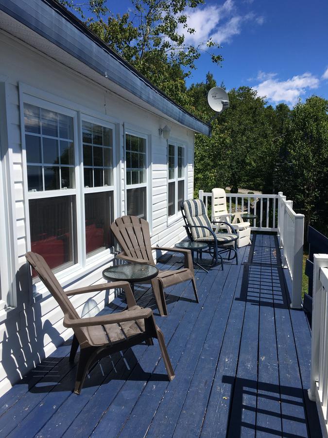 Chalet Chez Les Petit Grandes-Bergeronnes Eksteriør bilde